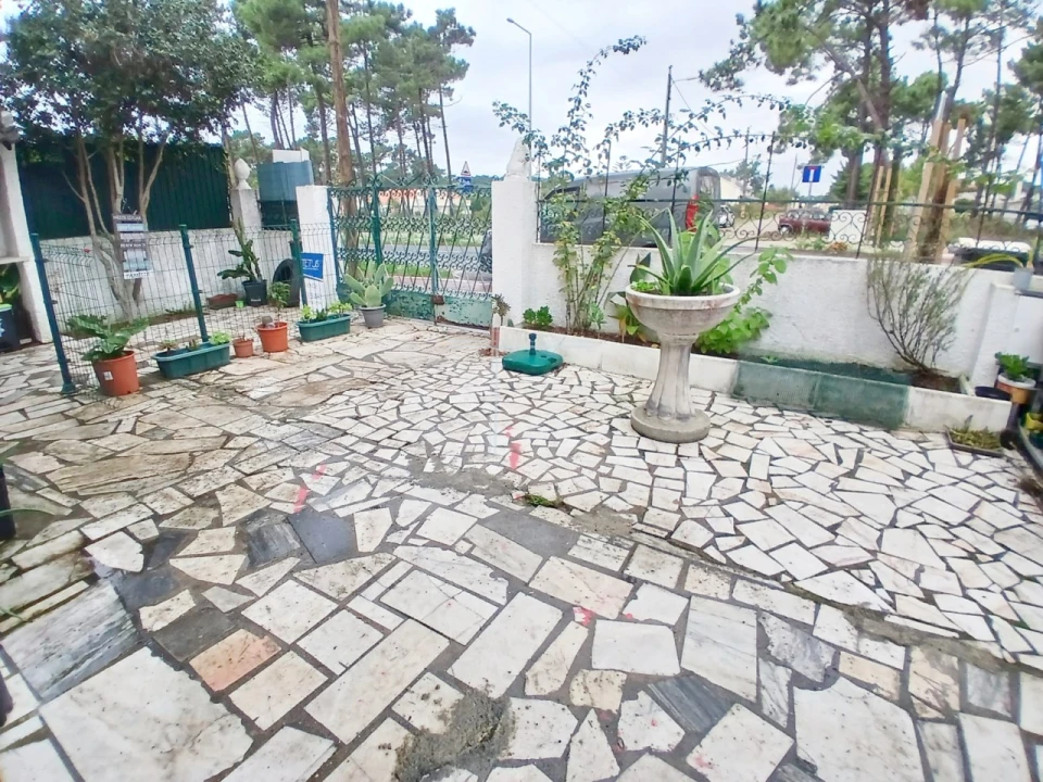 Moradia T3 para Venda em Charneca de Caparica e Sobreda Foto 1