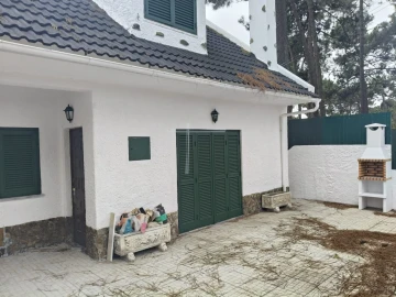 Moradia T3 para Venda em Charneca de Caparica e Sobreda