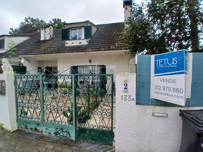 Moradia T3 para Venda em Charneca de Caparica e Sobreda Foto 1