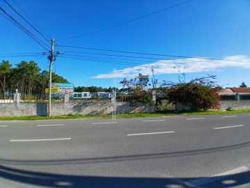 Moradia T4 para Venda em Charneca de Caparica e Sobreda