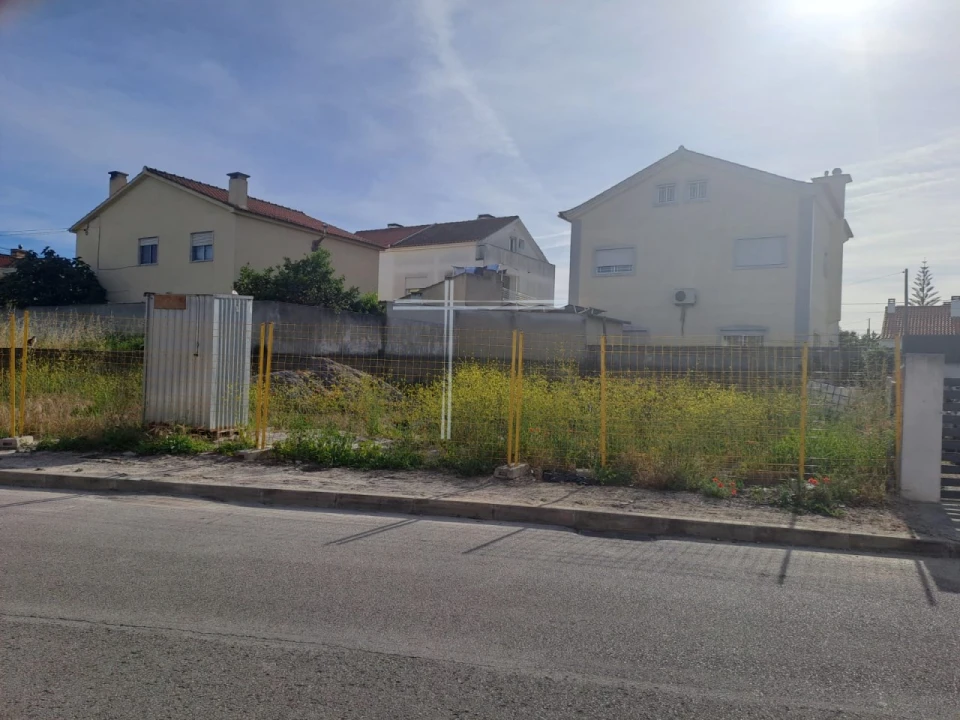 Moradia T4 para Venda em Fernao Ferro Foto 8