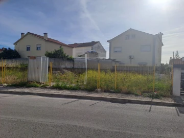 Moradia T4 para Venda em Fernao Ferro