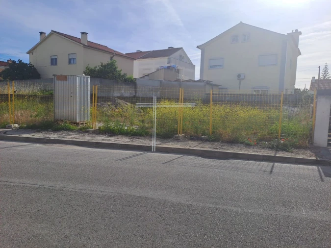 Moradia T4 para Venda em Fernao Ferro Foto 9