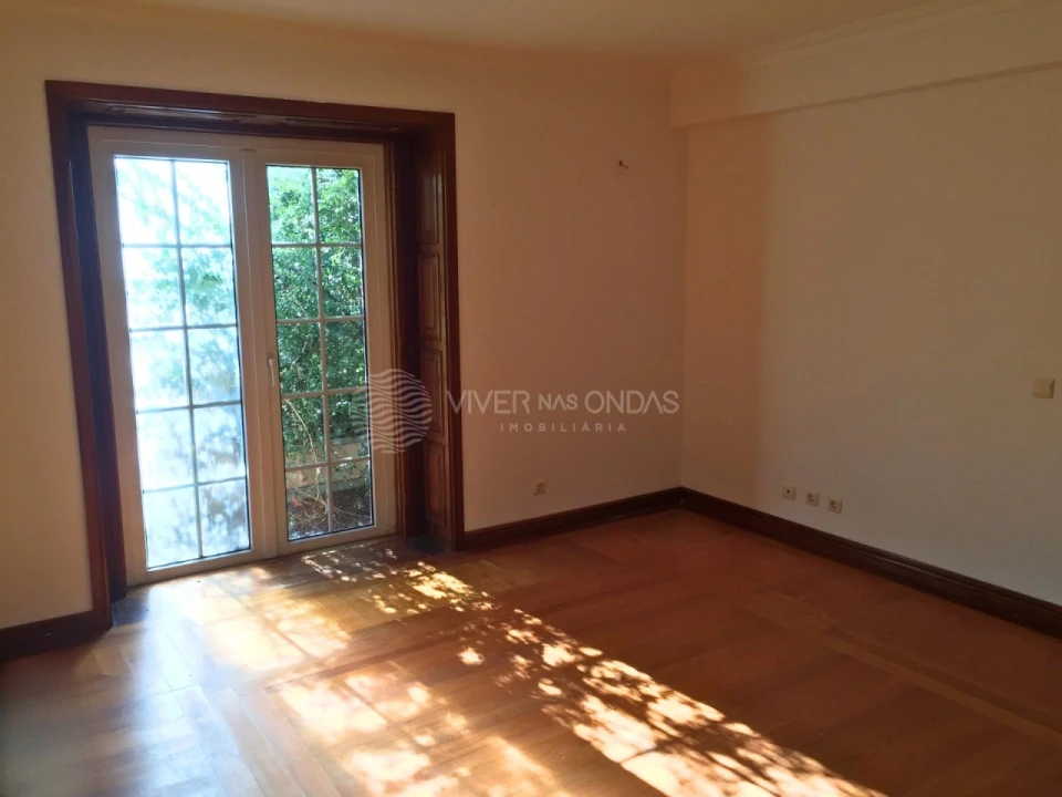 Moradia T6 para Venda em Queluz e Belas Foto 25