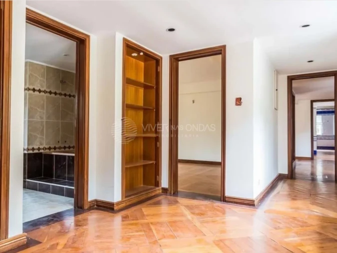 Moradia T6 para Venda em Queluz e Belas Foto 23