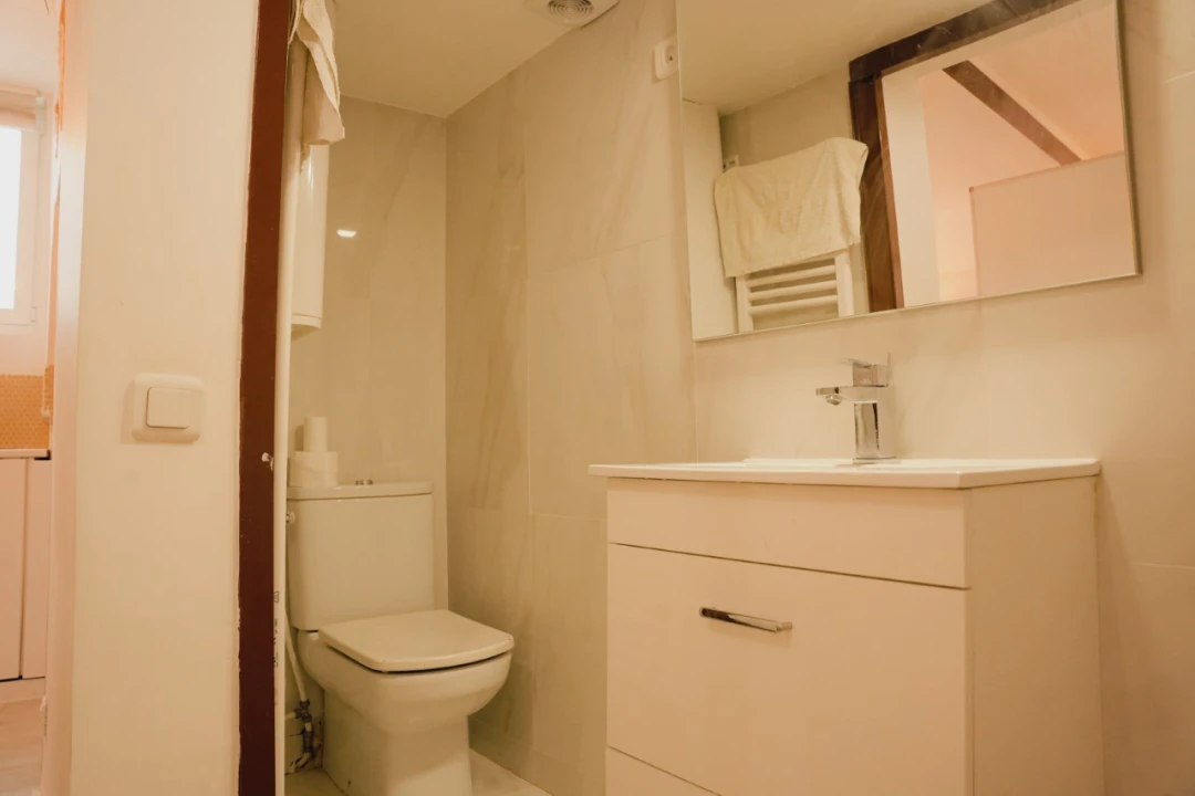 Apartamento T1 para Venda em Santo António Foto 6