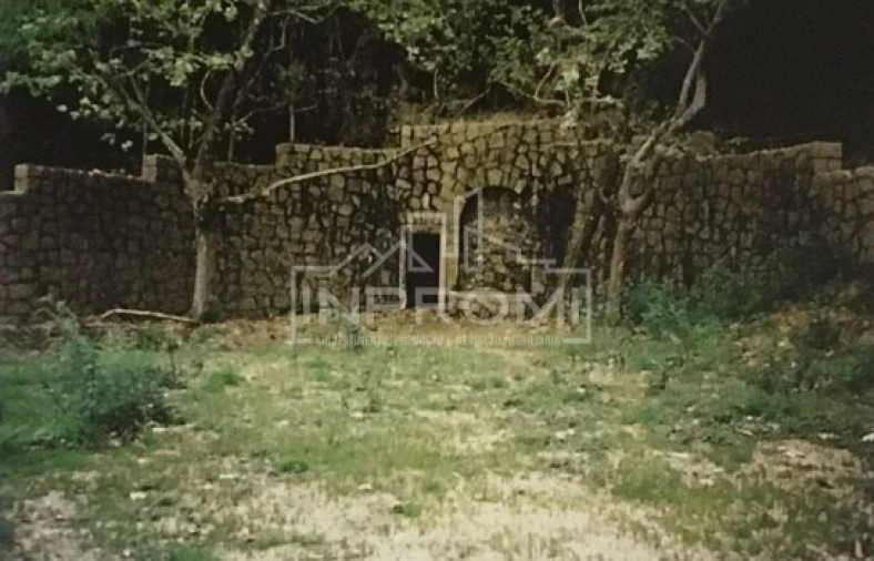 Terreno para Venda em Colares Foto 13