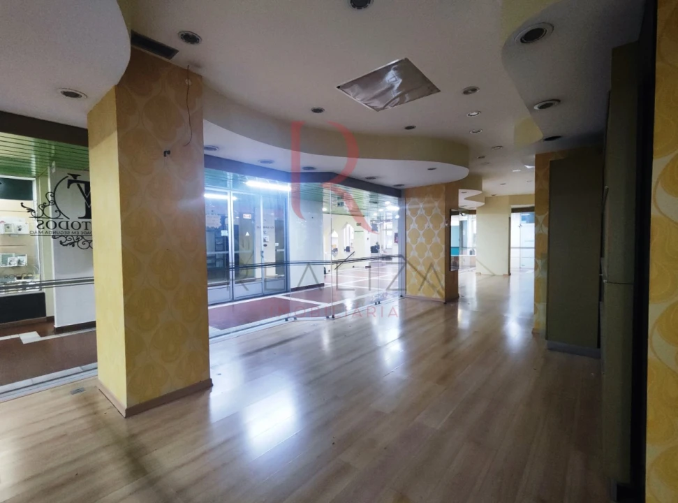 Loja para Venda em Amora Foto 13