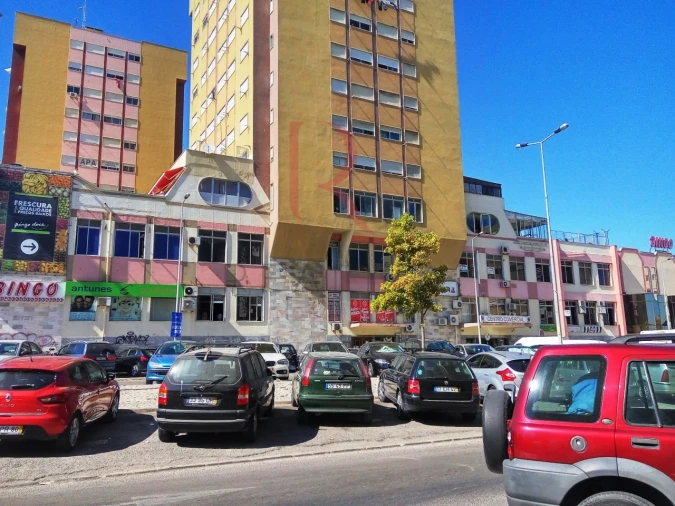 Loja para Venda em Amora Foto 1