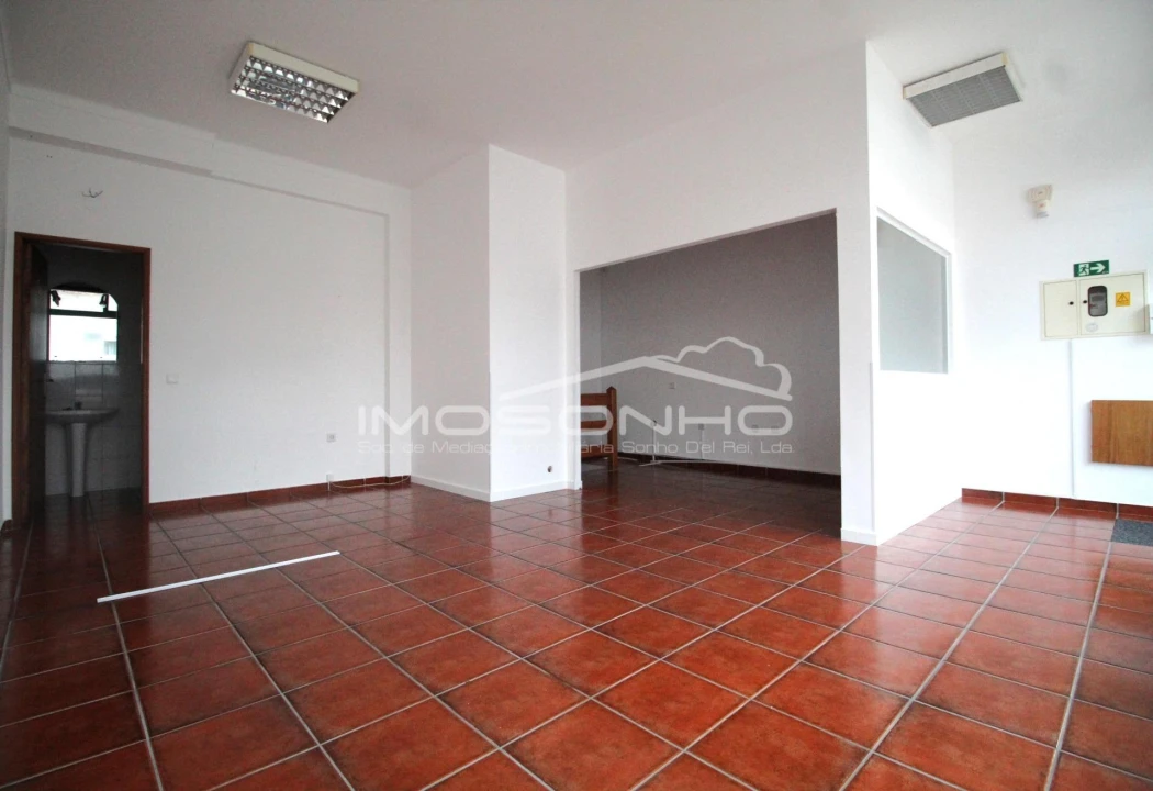 Negócio para Venda em Marinha Grande Foto 1