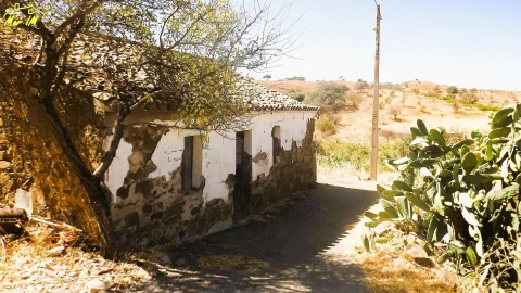 Moradia T6 para Venda em Castro Marim