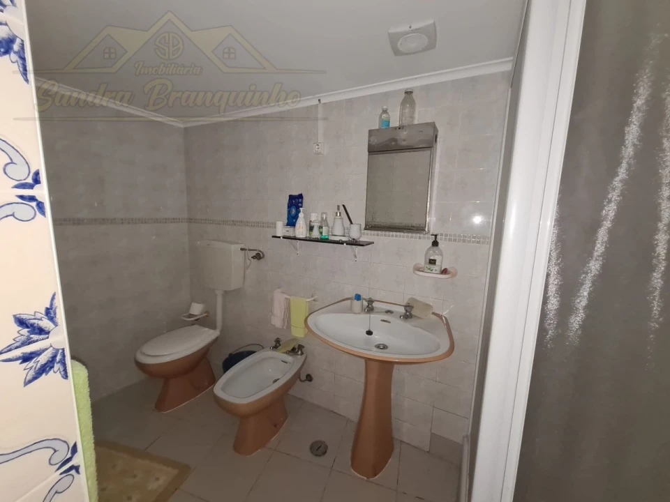 Moradia T3 para Venda em Ventosa Foto 16