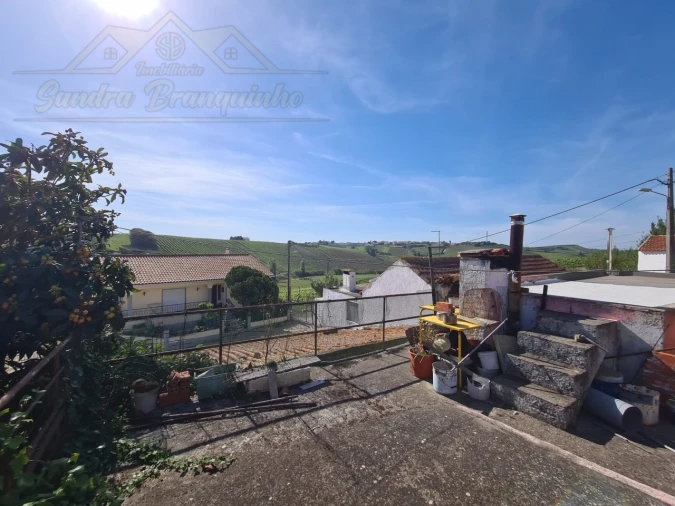 Moradia T3 para Venda em Ventosa Foto 25