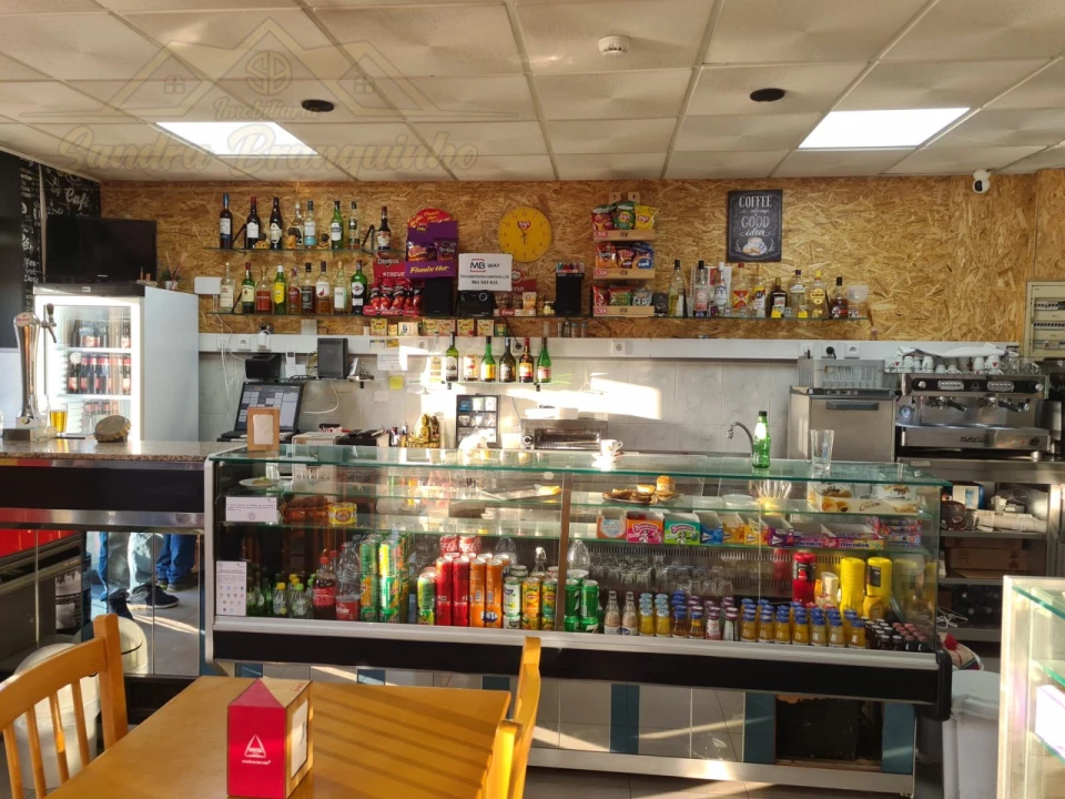 Negócio para Arrendamento em Santa Maria, São Pedro e Matacães Foto 7