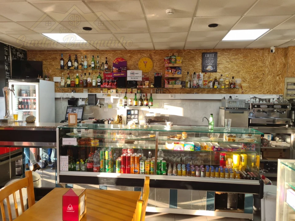 Negócio para Arrendamento em Santa Maria, São Pedro e Matacães Foto 9