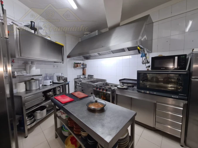 Negócio para Arrendamento em Santa Maria, São Pedro e Matacães Foto 16