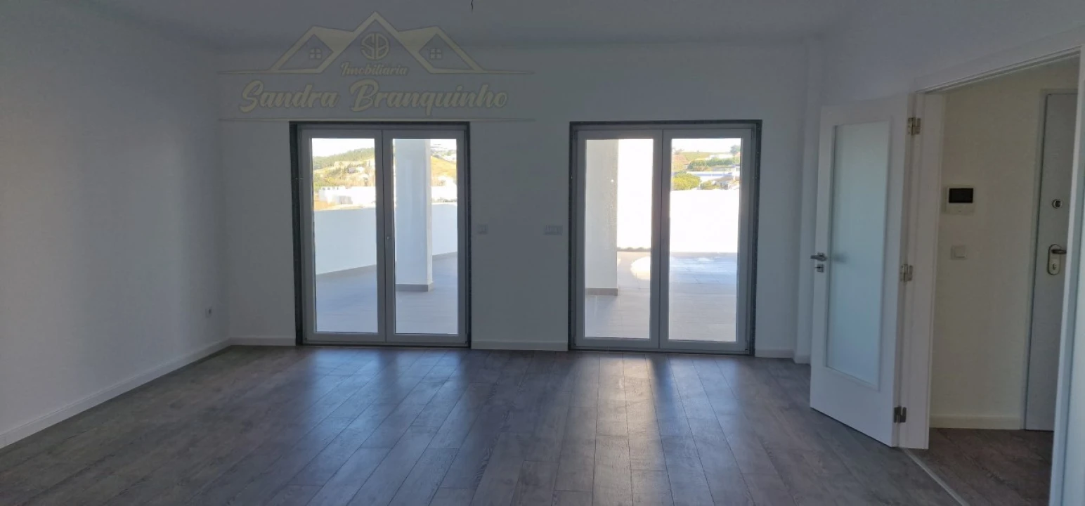 Apartamento T4 para Venda em Lourinhã e Atalaia Foto 8