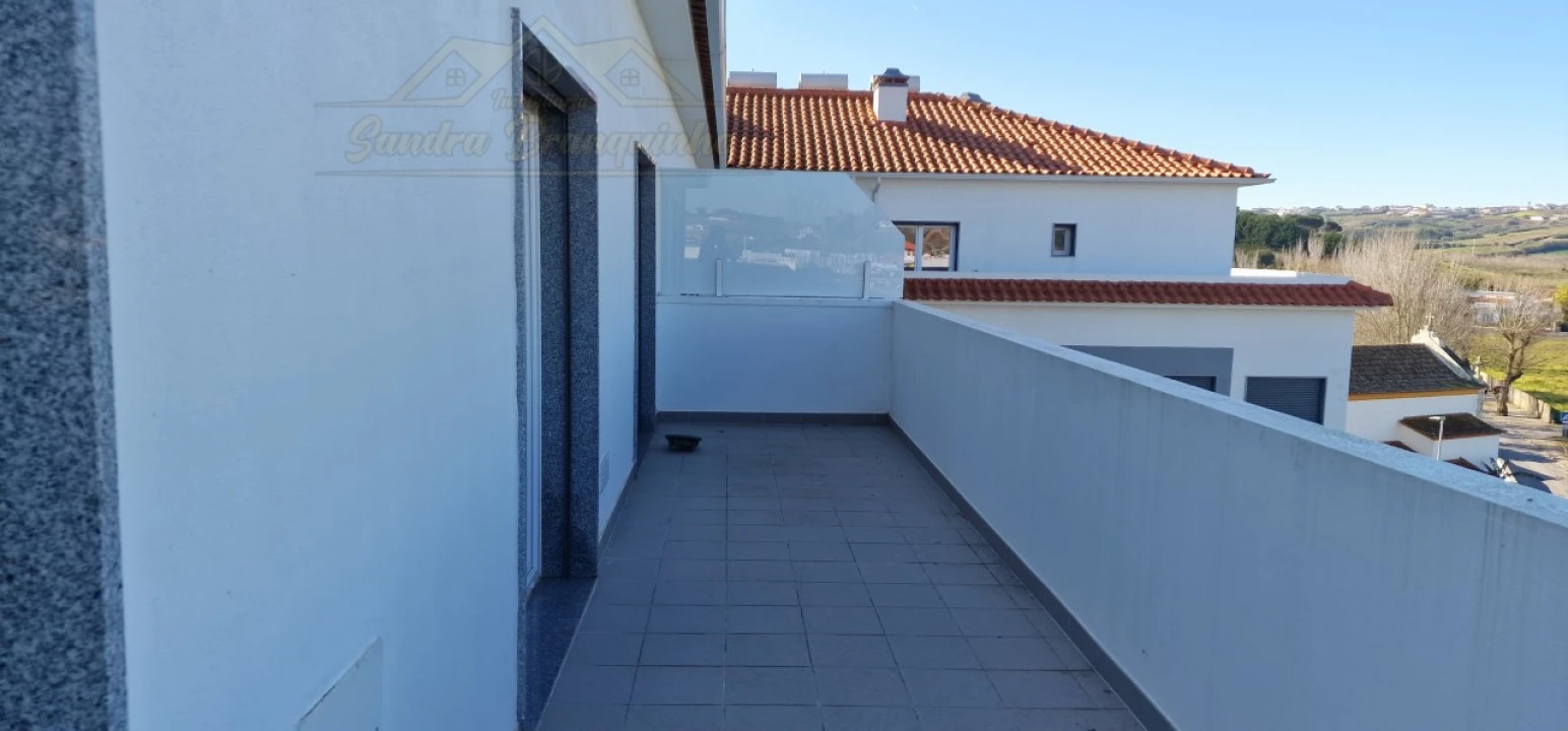 Apartamento T4 para Venda em Lourinhã e Atalaia Foto 9