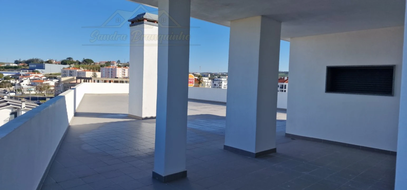 Apartamento T4 para Venda em Lourinhã e Atalaia Foto 10