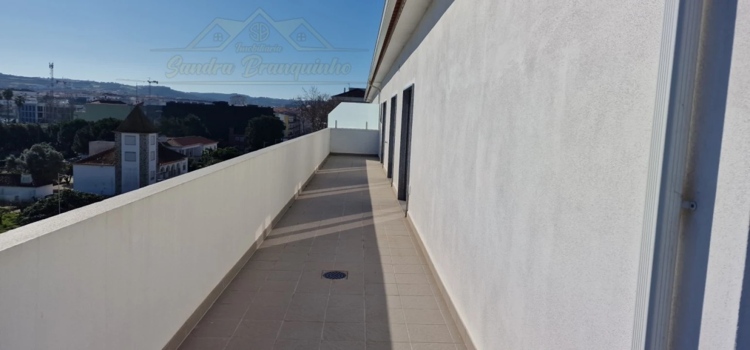 Apartamento T4 para Venda em Lourinhã e Atalaia Foto 16
