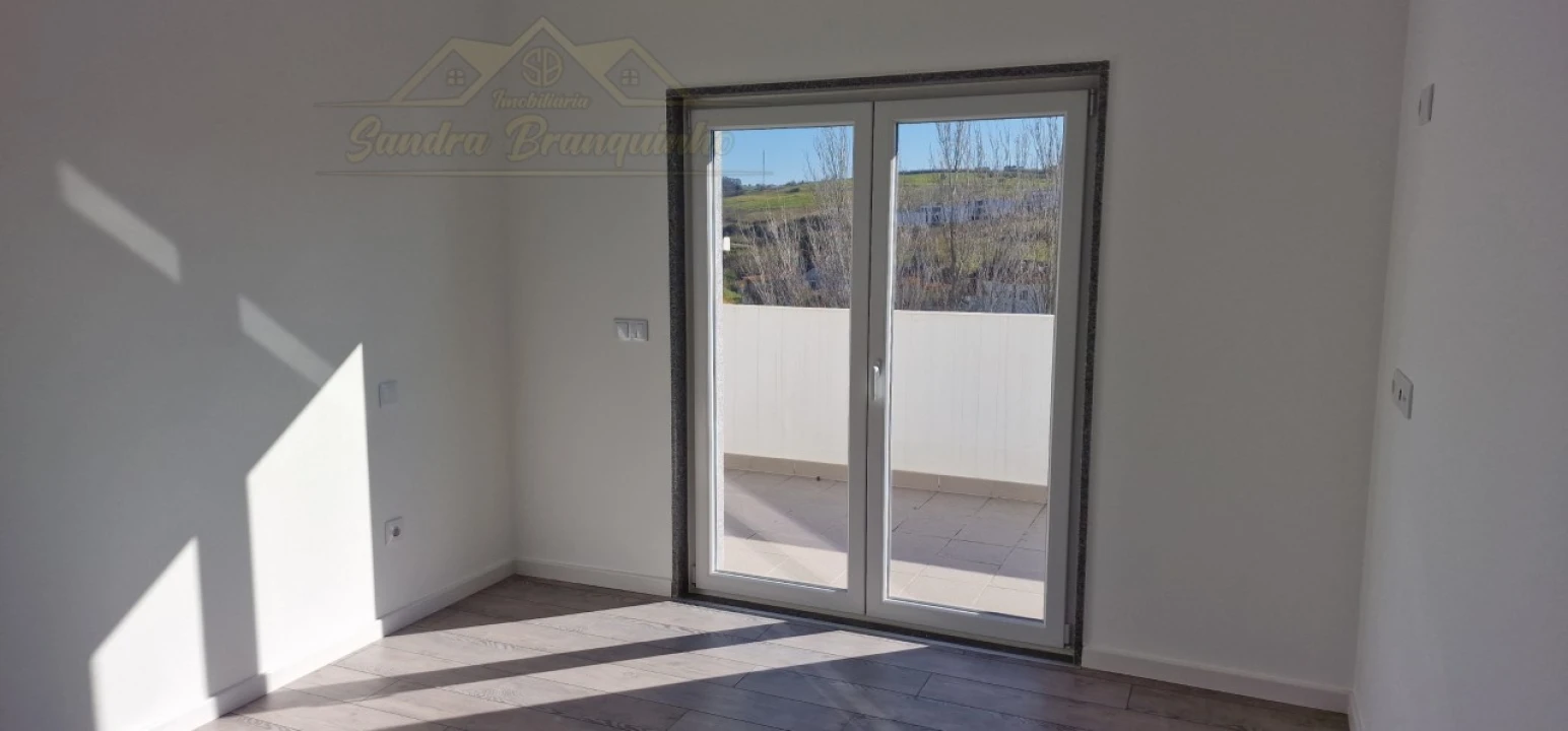 Apartamento T4 para Venda em Lourinhã e Atalaia Foto 29