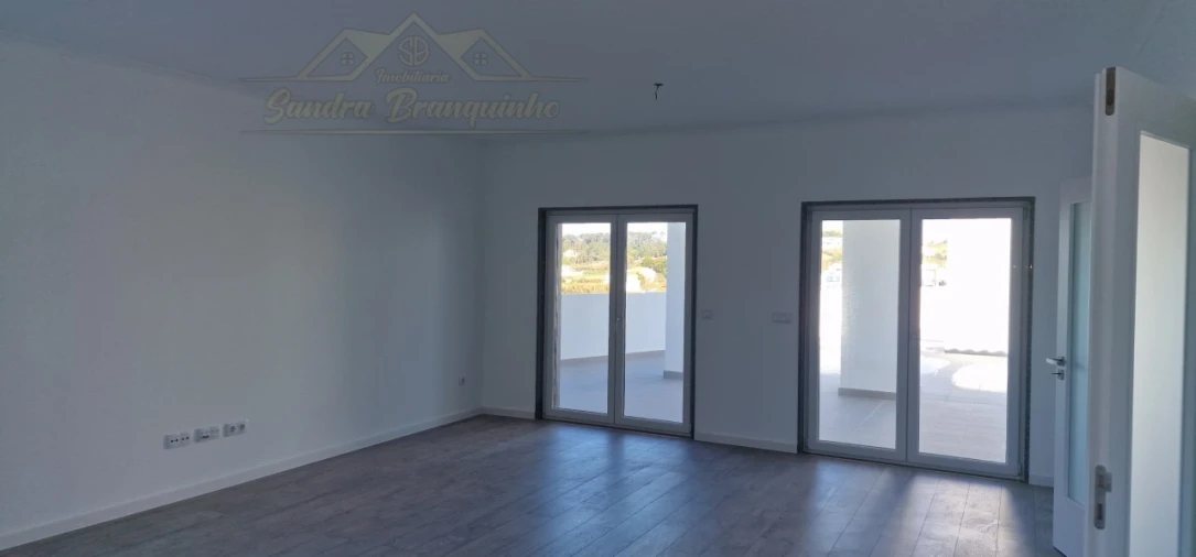 Apartamento T4 para Venda em Lourinhã e Atalaia Foto 6