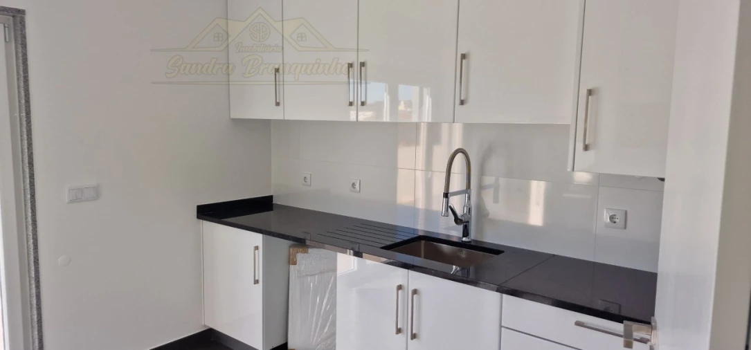 Apartamento T4 para Venda em Lourinhã e Atalaia Foto 18