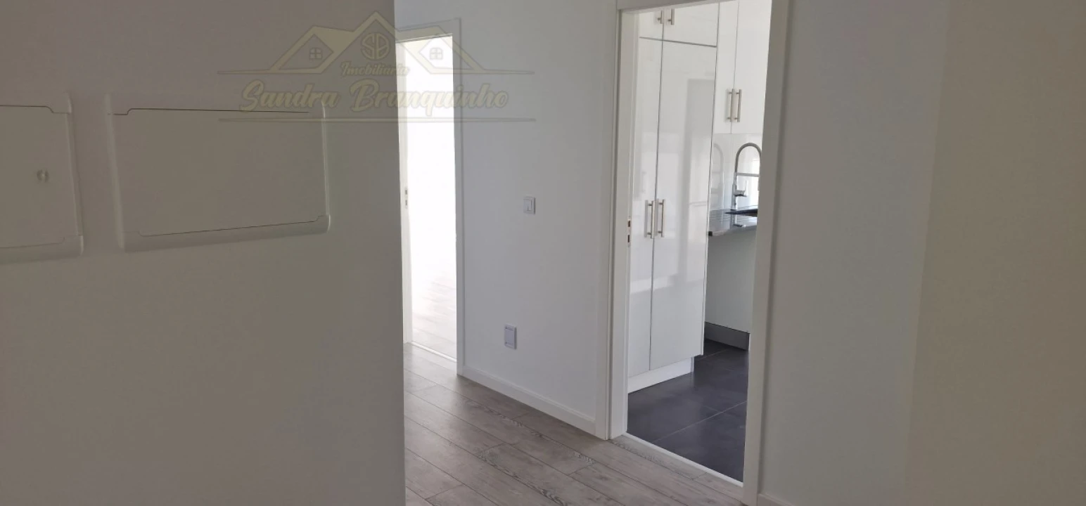 Apartamento T4 para Venda em Lourinhã e Atalaia Foto 3