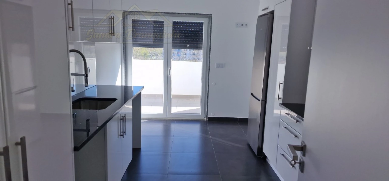 Apartamento T4 para Venda em Lourinhã e Atalaia Foto 5