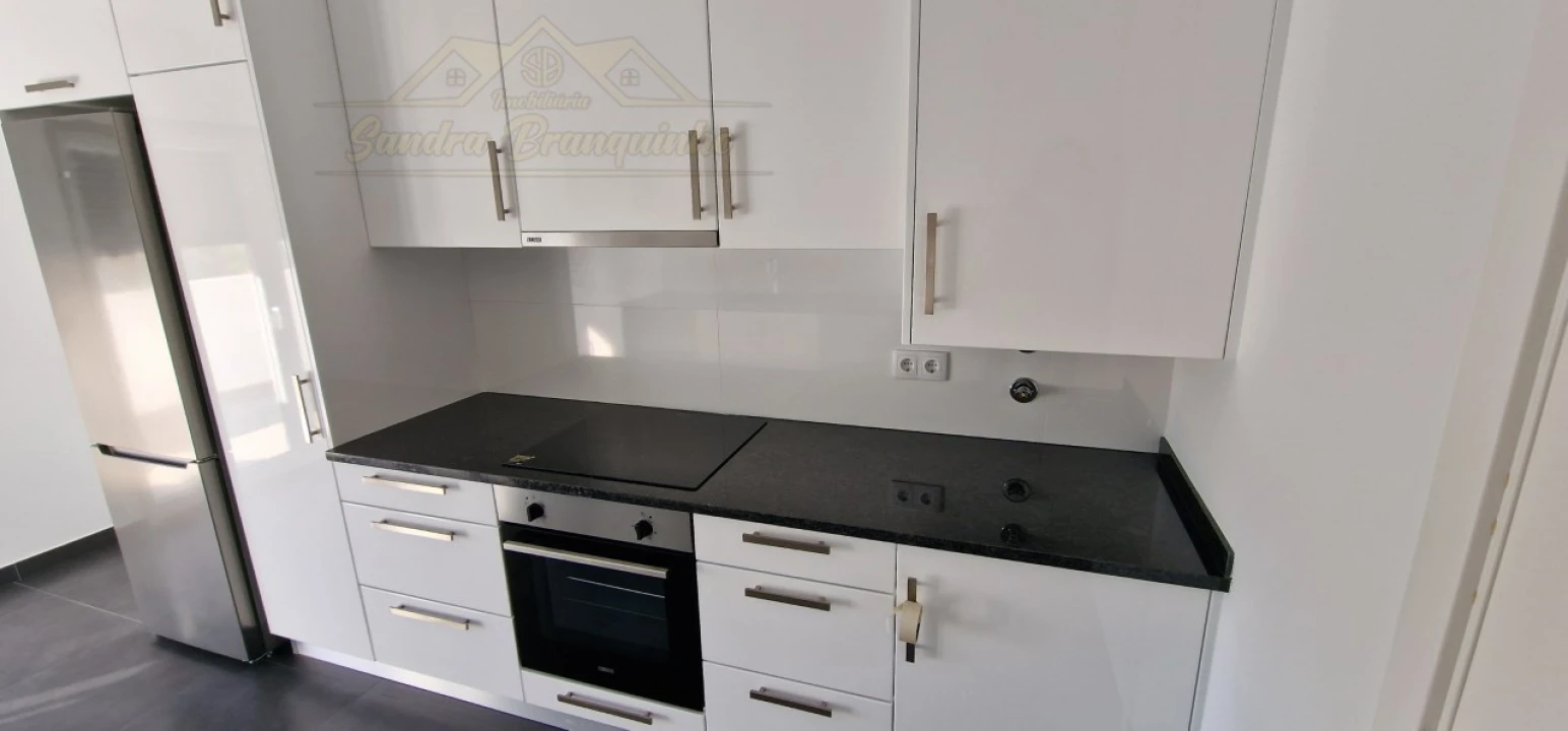 Apartamento T4 para Venda em Lourinhã e Atalaia Foto 8