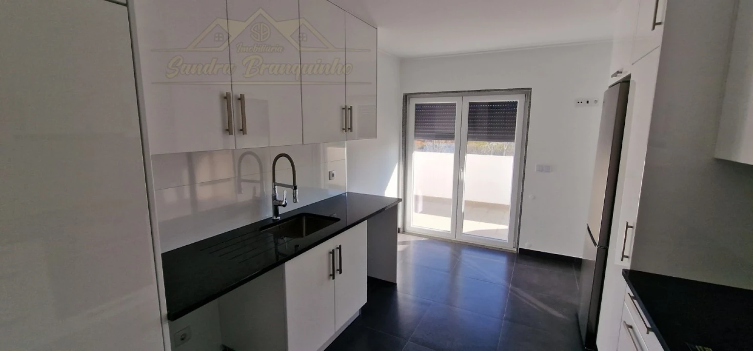 Apartamento T4 para Venda em Lourinhã e Atalaia Foto 9
