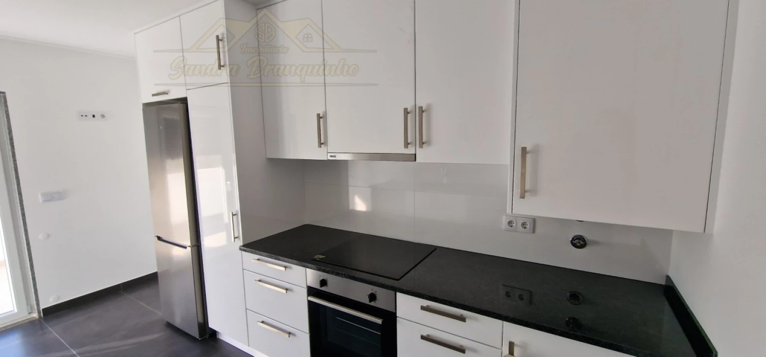 Apartamento T4 para Venda em Lourinhã e Atalaia Foto 10