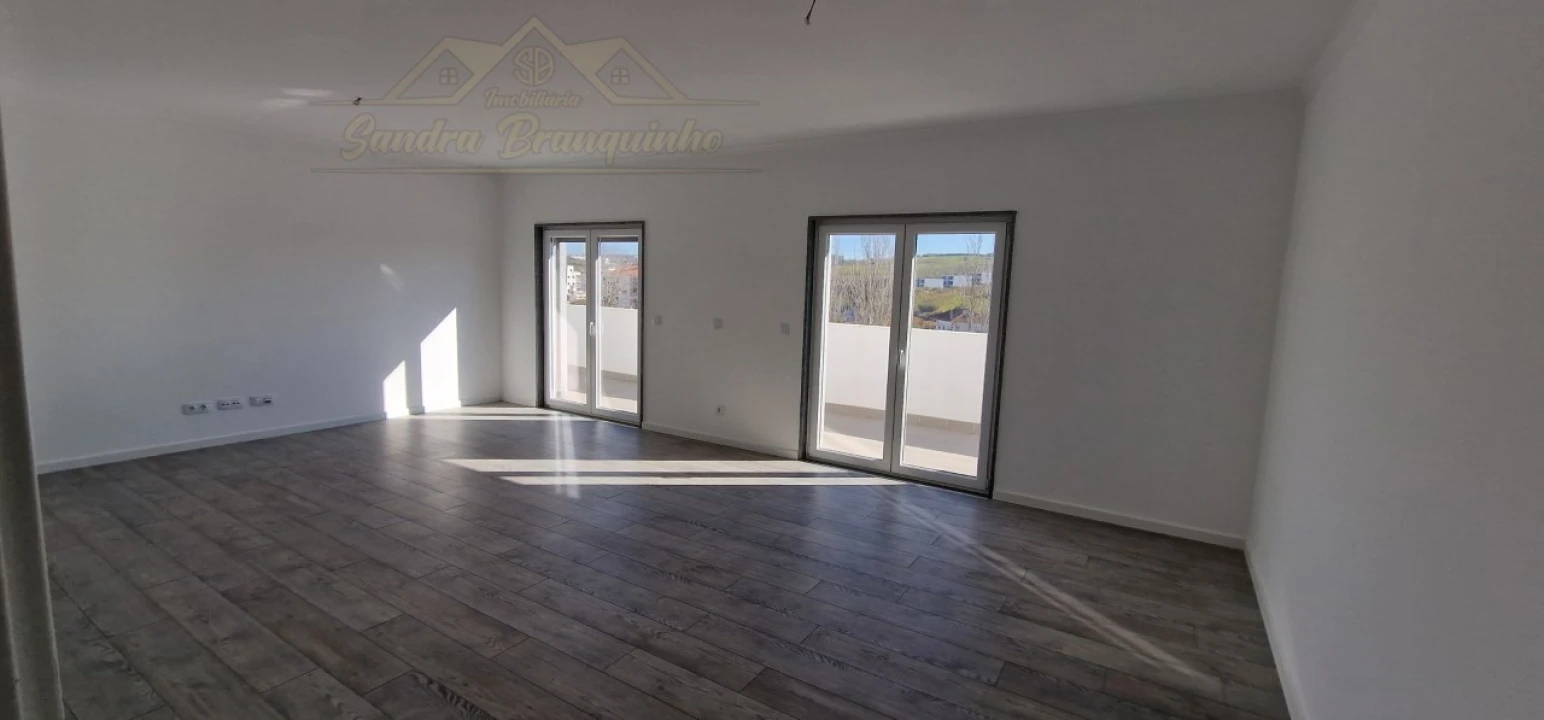 Apartamento T4 para Venda em Lourinhã e Atalaia Foto 14