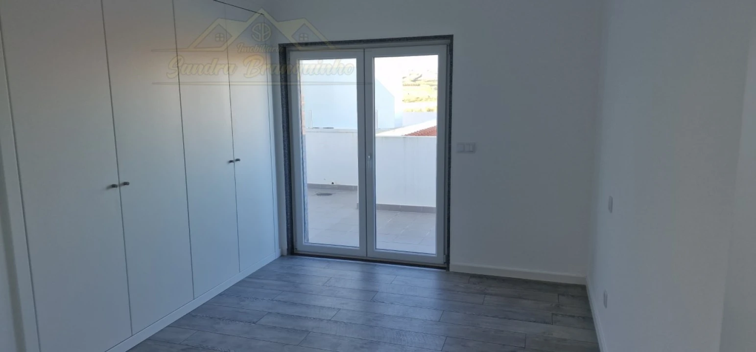 Apartamento T4 para Venda em Lourinhã e Atalaia Foto 19