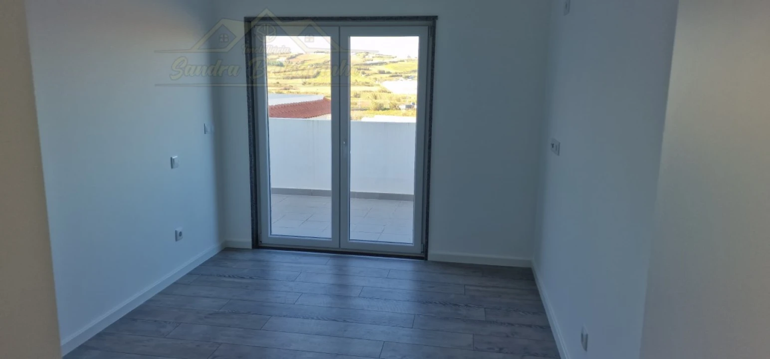 Apartamento T4 para Venda em Lourinhã e Atalaia Foto 21