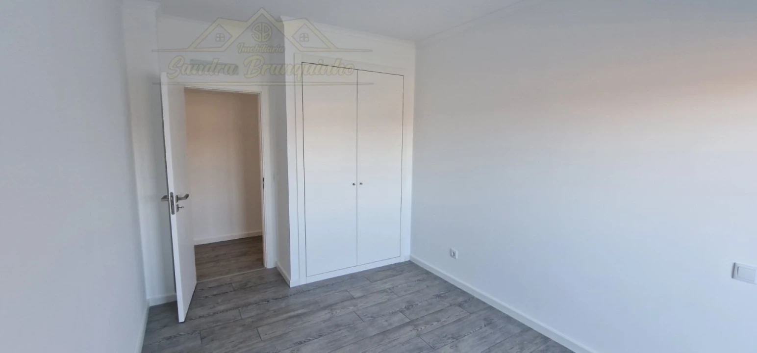 Apartamento T4 para Venda em Lourinhã e Atalaia Foto 23