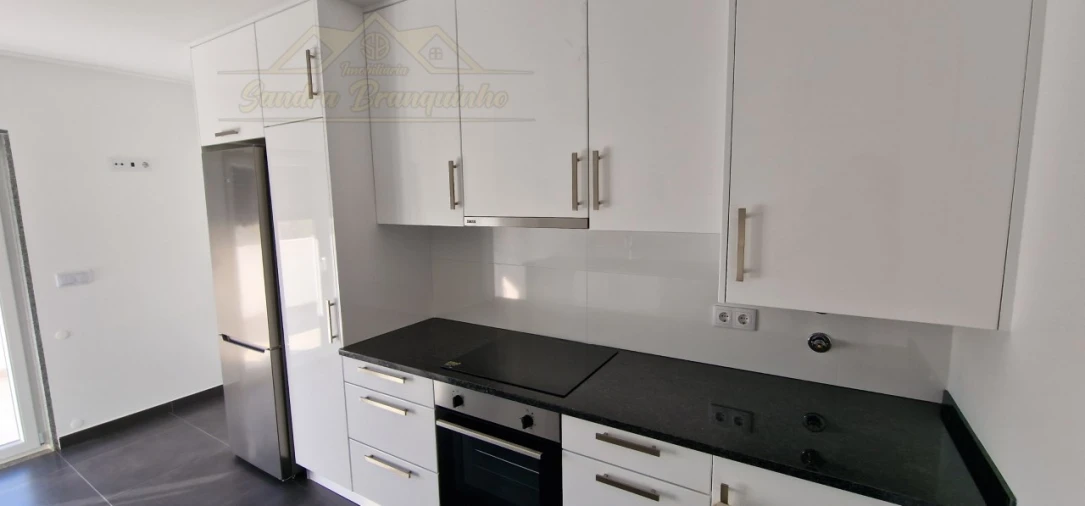 Apartamento T4 para Venda em Lourinhã e Atalaia Foto 10