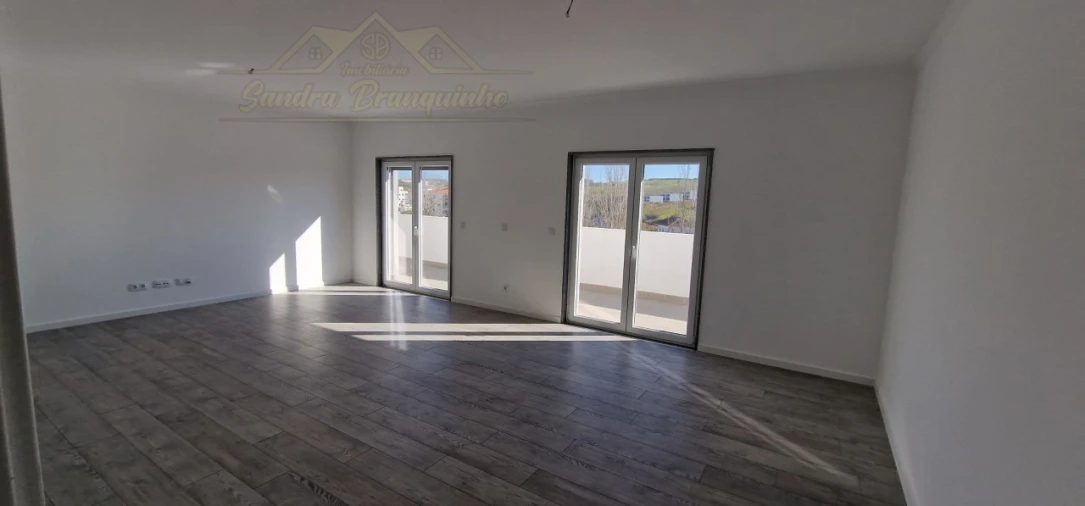 Apartamento T4 para Venda em Lourinhã e Atalaia Foto 14