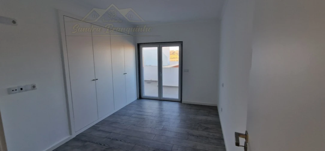 Apartamento T4 para Venda em Lourinhã e Atalaia Foto 17