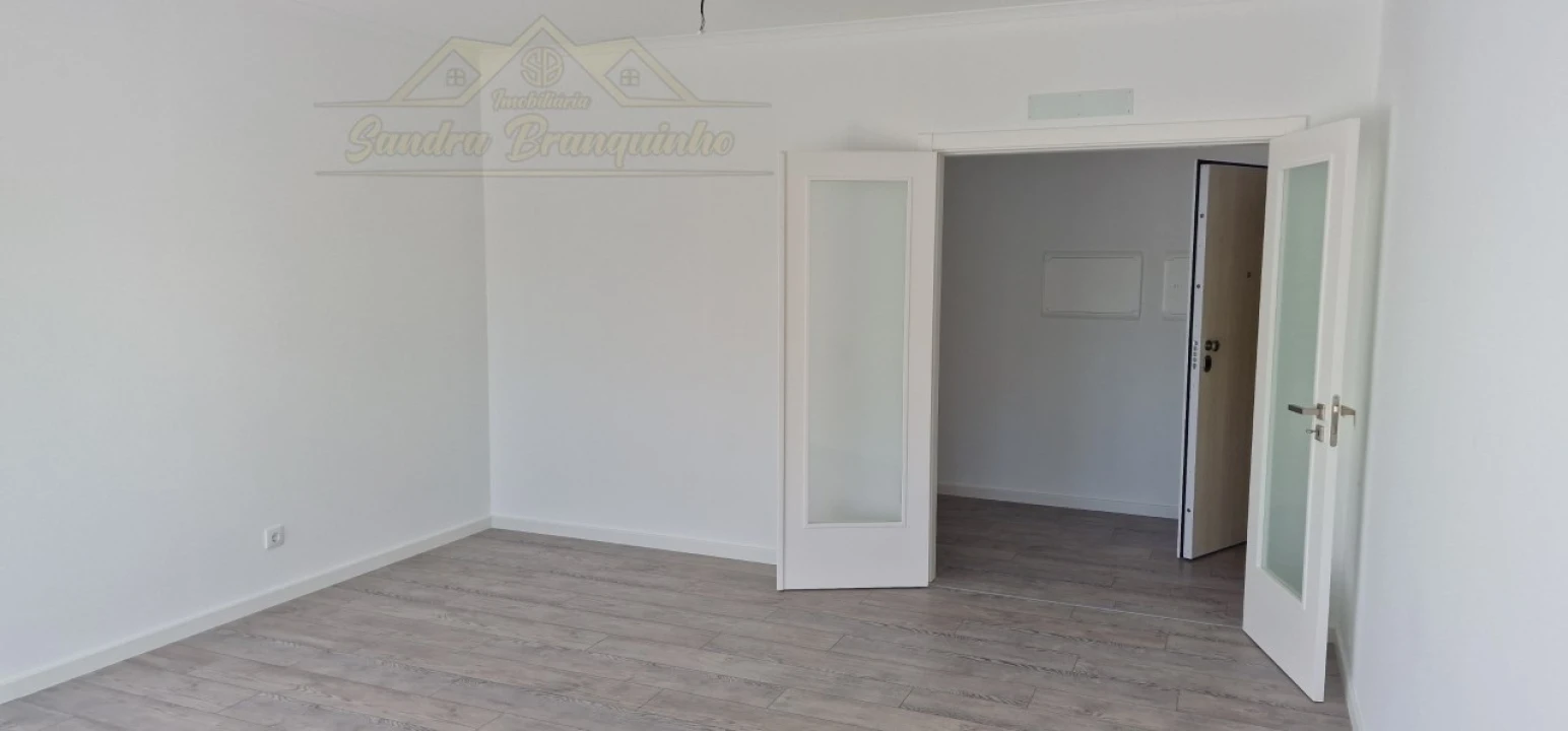 Apartamento T3 para Venda em Lourinhã e Atalaia Foto 4