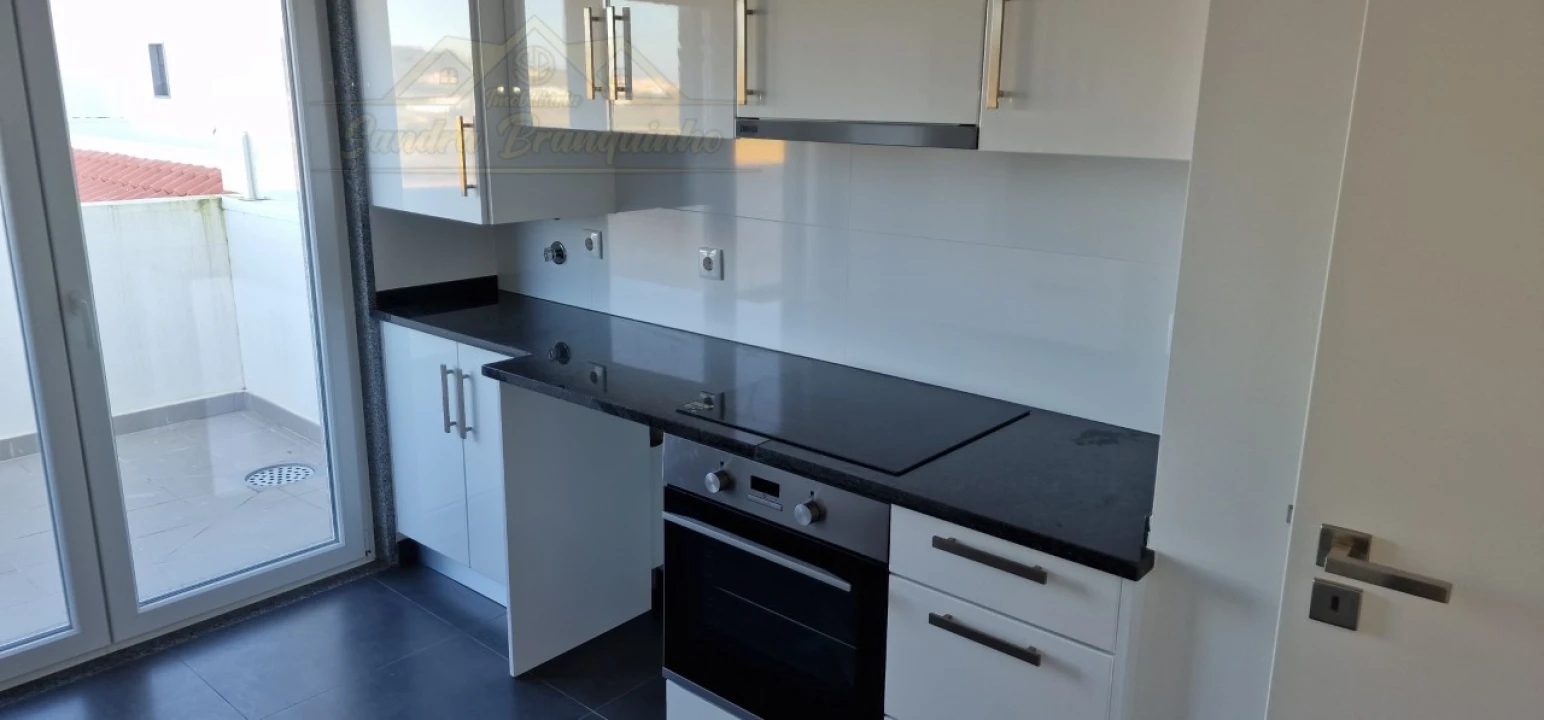 Apartamento T3 para Venda em Lourinhã e Atalaia Foto 6