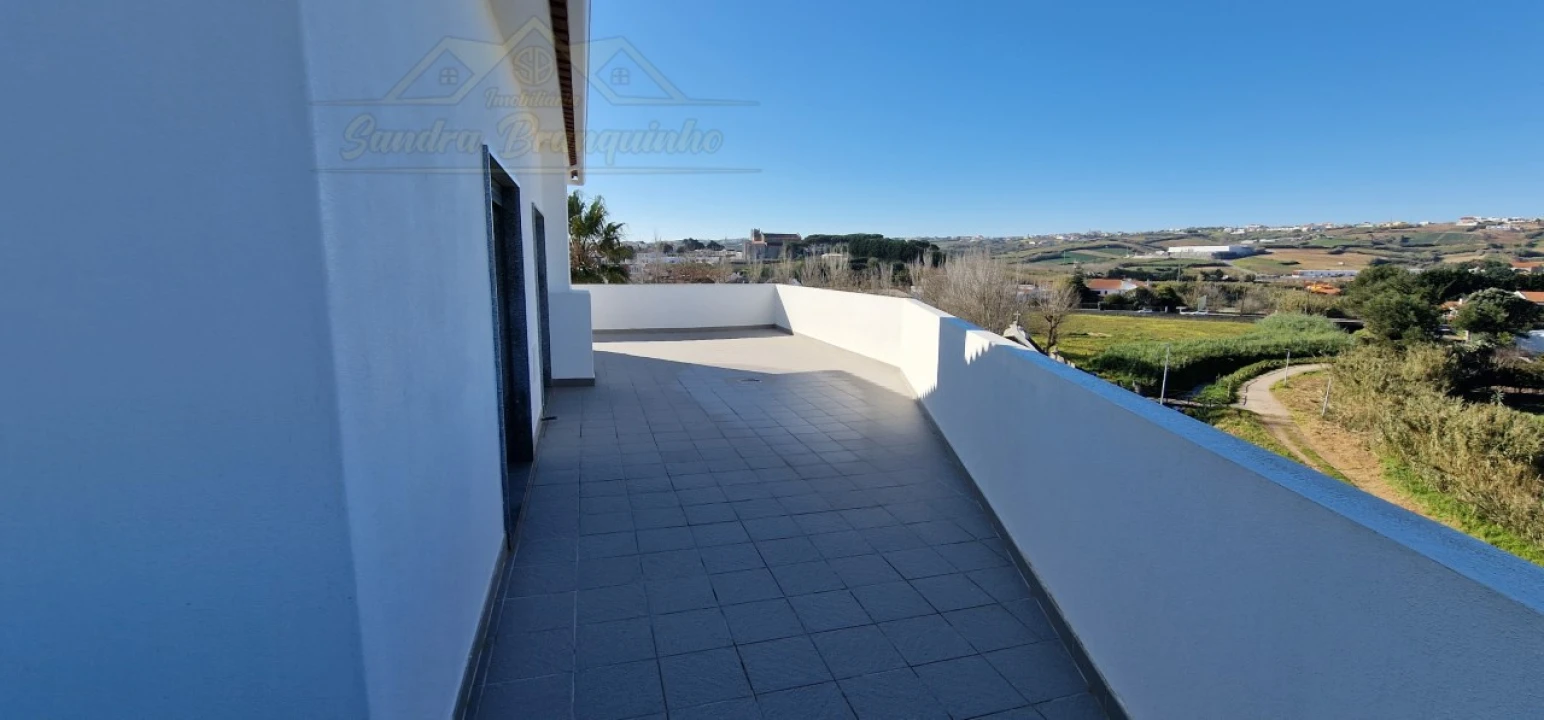 Apartamento T3 para Venda em Lourinhã e Atalaia Foto 10