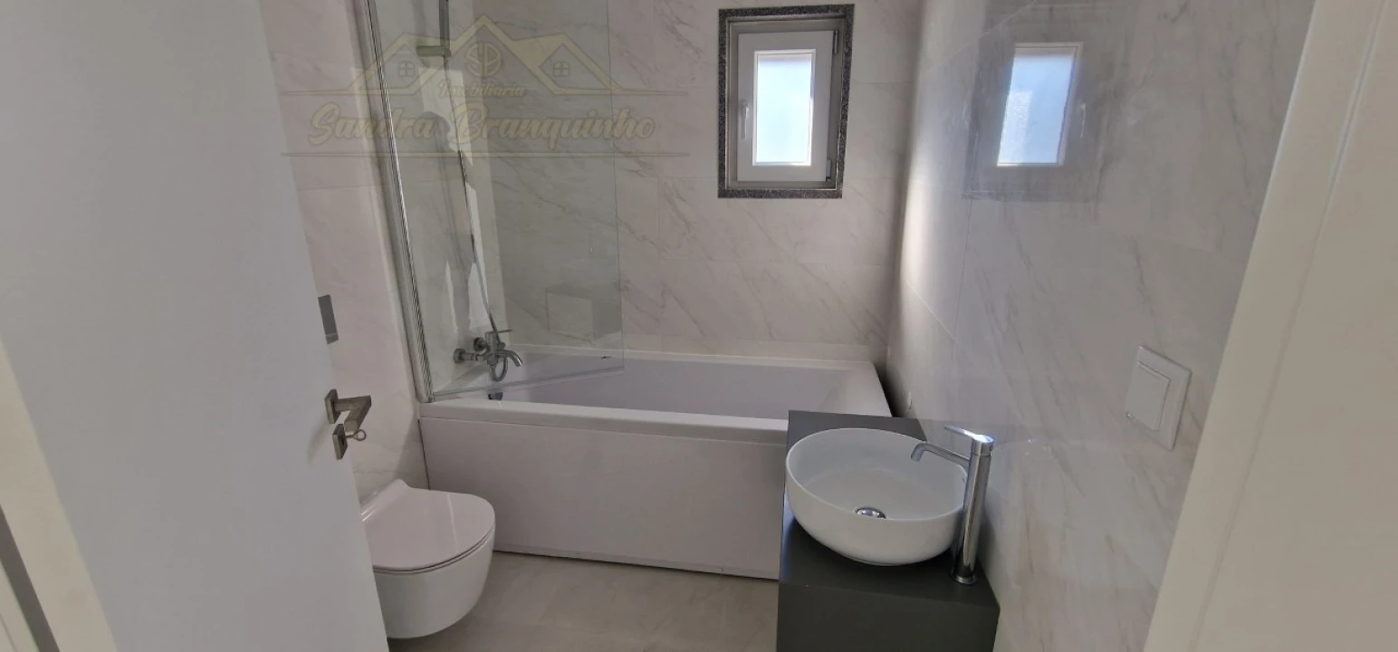 Apartamento T3 para Venda em Lourinhã e Atalaia Foto 20