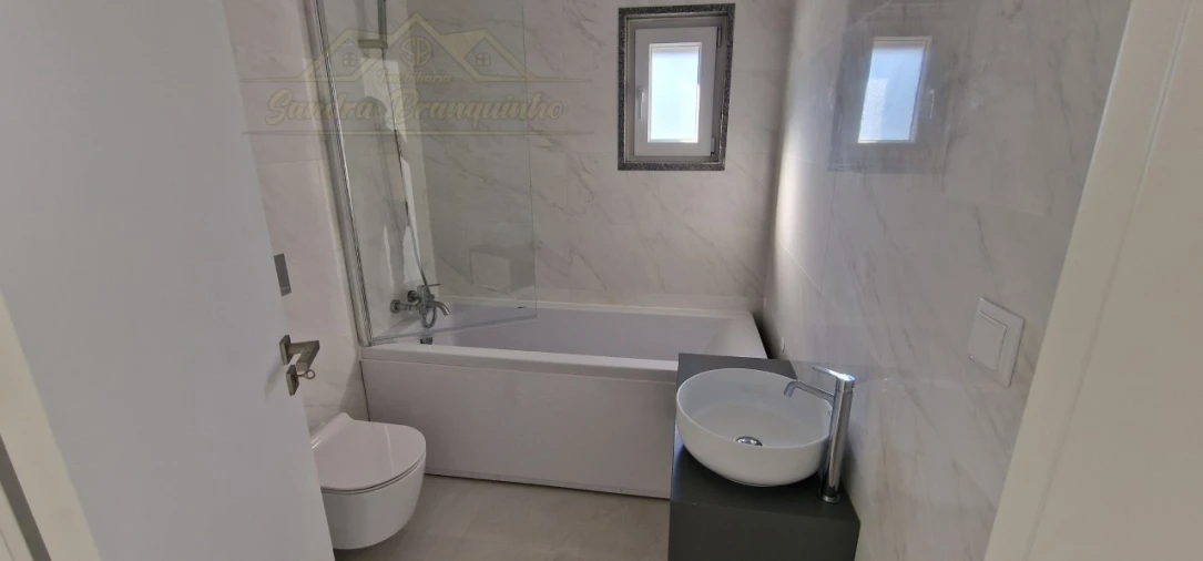 Apartamento T3 para Venda em Lourinhã e Atalaia Foto 20