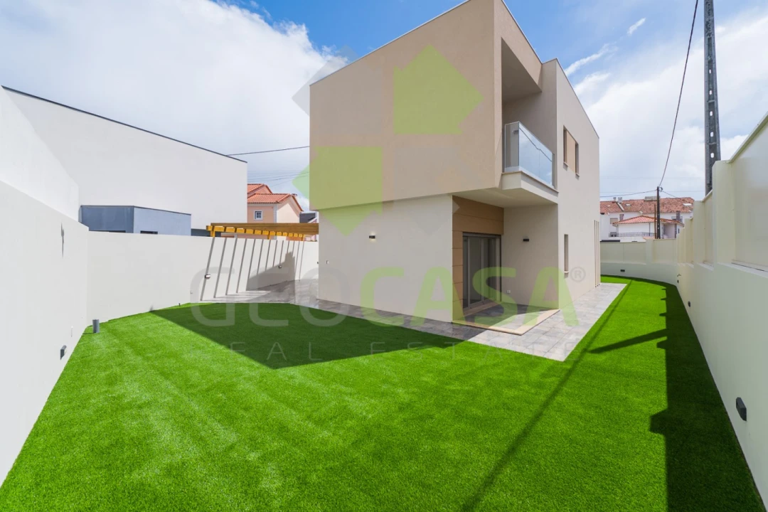 Moradia T3 para Venda em São Domingos de Rana Foto 2