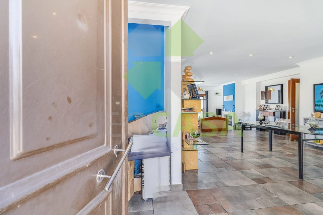 Moradia T4 para Venda em Santo Isidoro Foto 6