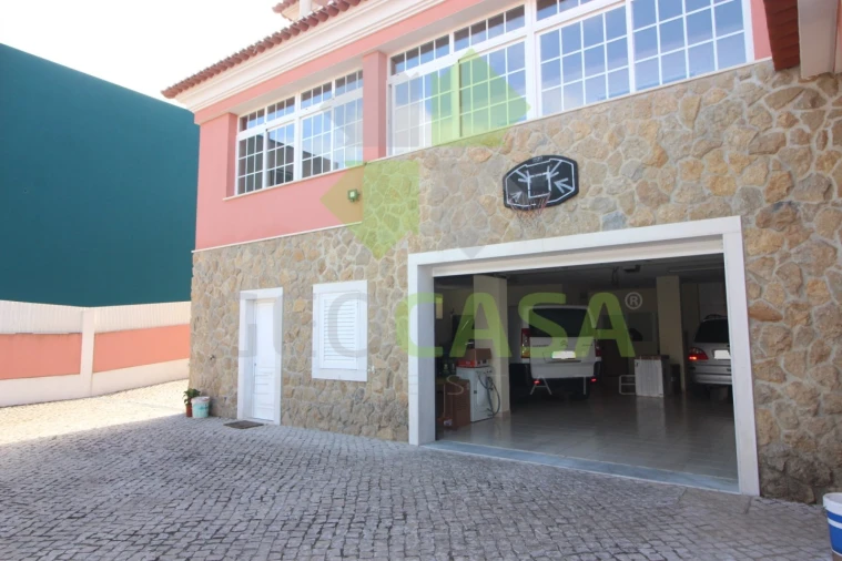 Moradia T4 para Venda em Rio de Mouro Foto 38