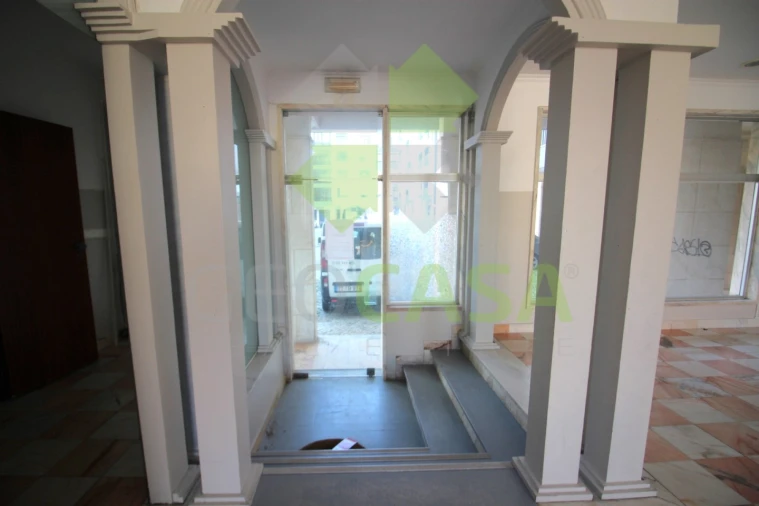 Loja para Venda em Algueirão-Mem Martins Foto 9