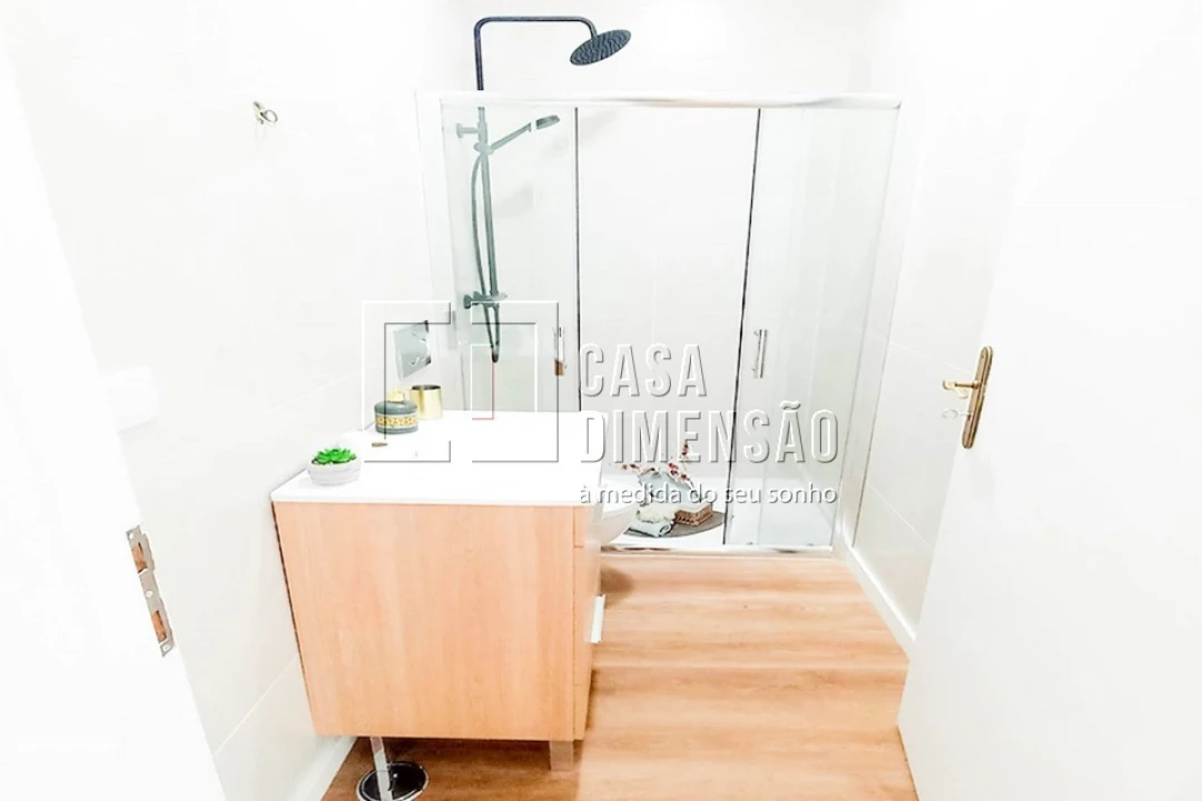Apartamento T2 para Venda em São Domingos de Benfica Foto 7