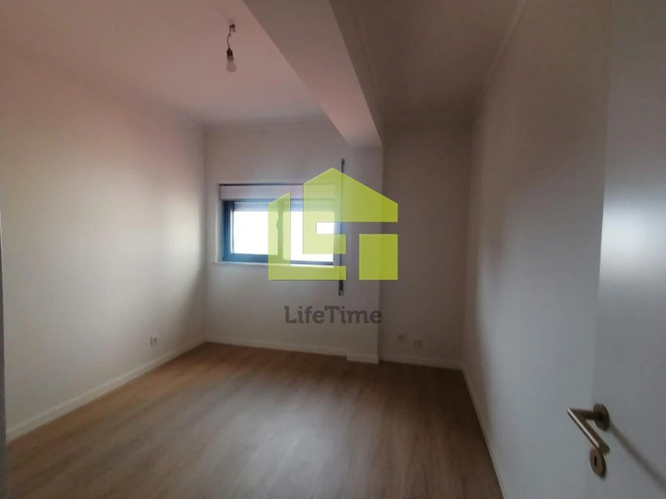 Apartamento T3 para Venda em Buarcos Foto 20